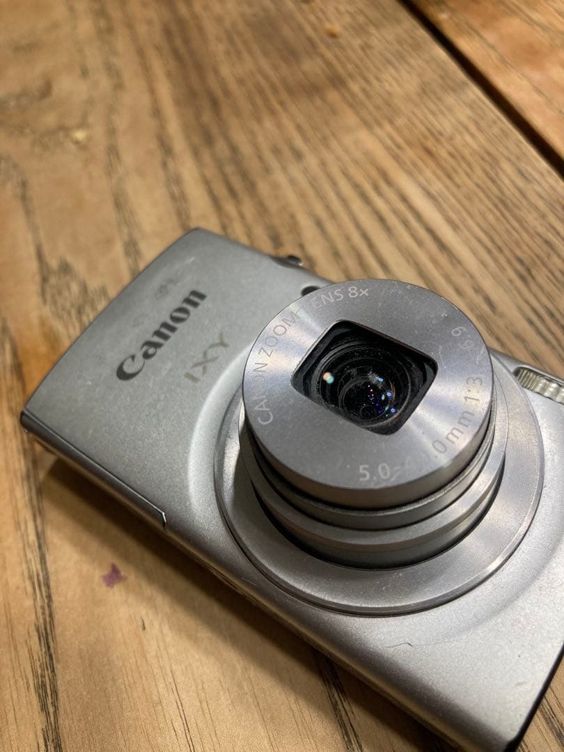Canon IXY 200 シルバー デジタルカメラ　ジャンク