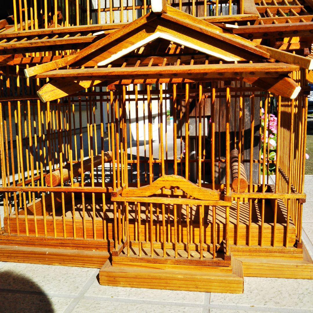 鳥籠 日本家屋風の鳥かごです。　竹細工　木製