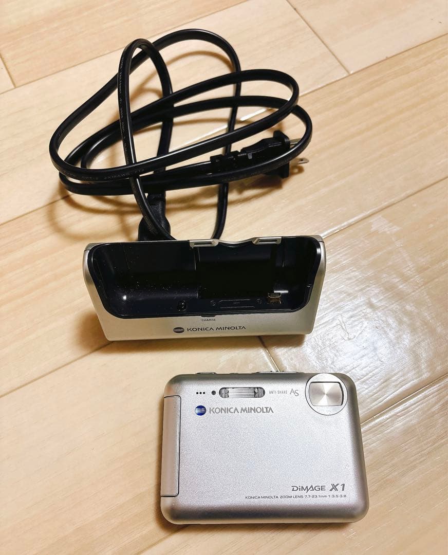 KONICA MINOLTA DiMAGE X1 平成 オールドデジカメ