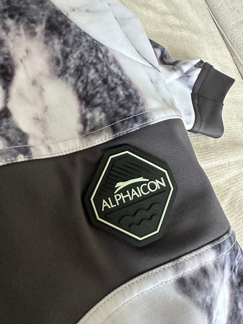 【未使用】ALPHAICON フルドックガード Lサイズ マーブル