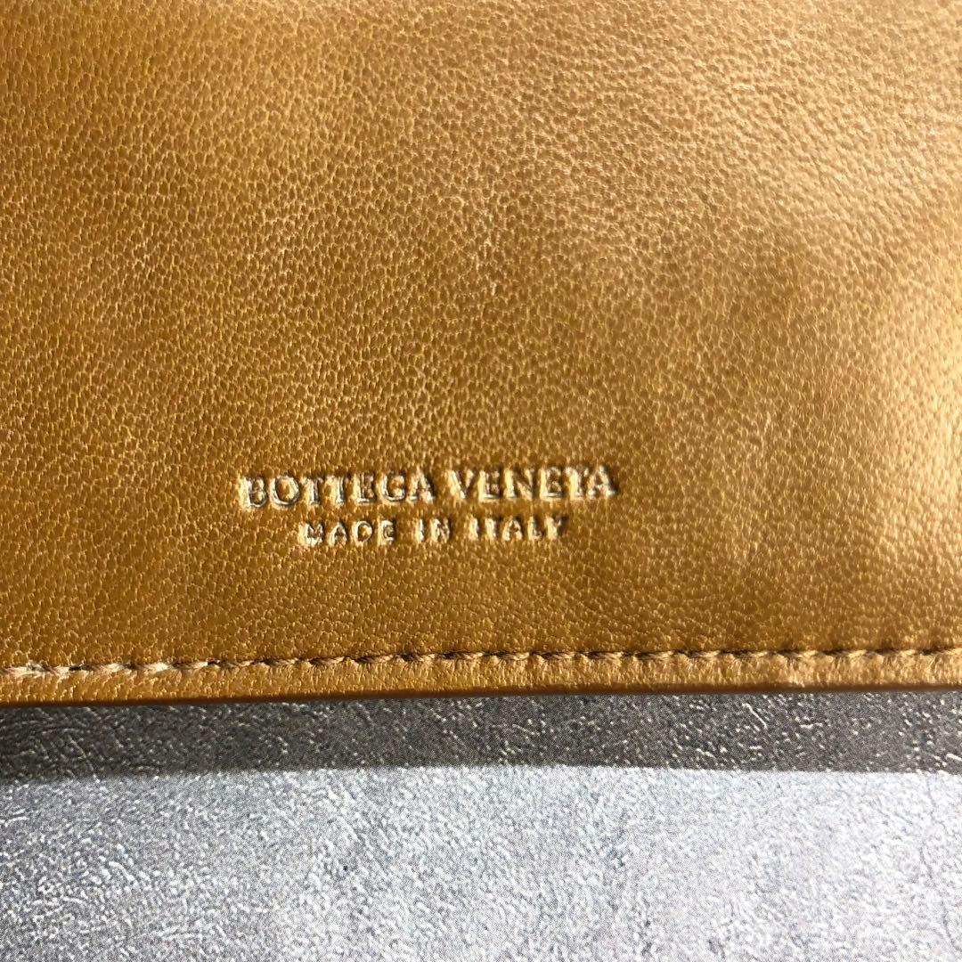 BOTTEGA　ボッテガヴェネタ　イントレチャート　ブラウン　レザー　折り財布