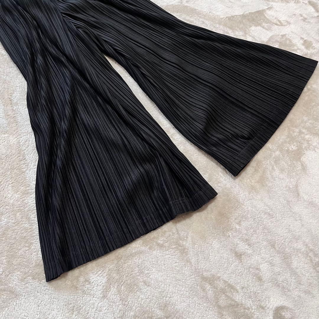 美品　プリーツプリーズ　イッセイミヤケ　タック　ガウチョパンツ　ワイドパンツ