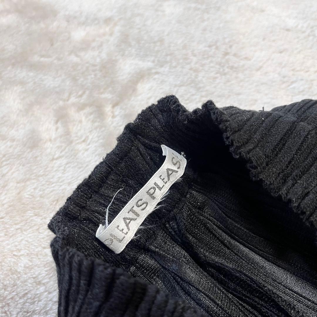 美品　プリーツプリーズ　イッセイミヤケ　タック　ガウチョパンツ　ワイドパンツ