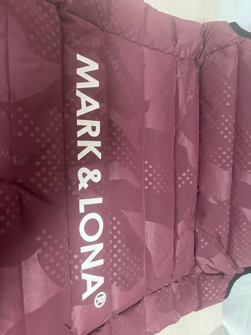 定価7.4万 MARK & LONA カモフラ ダウンベスト 38 ボルドー