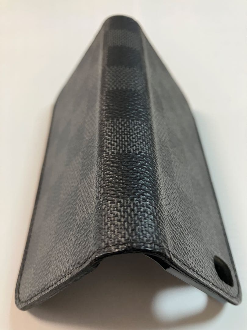 ルイヴィトン ダミエグラフィット iPhone 5、5S、SE 第1世代 手帳型