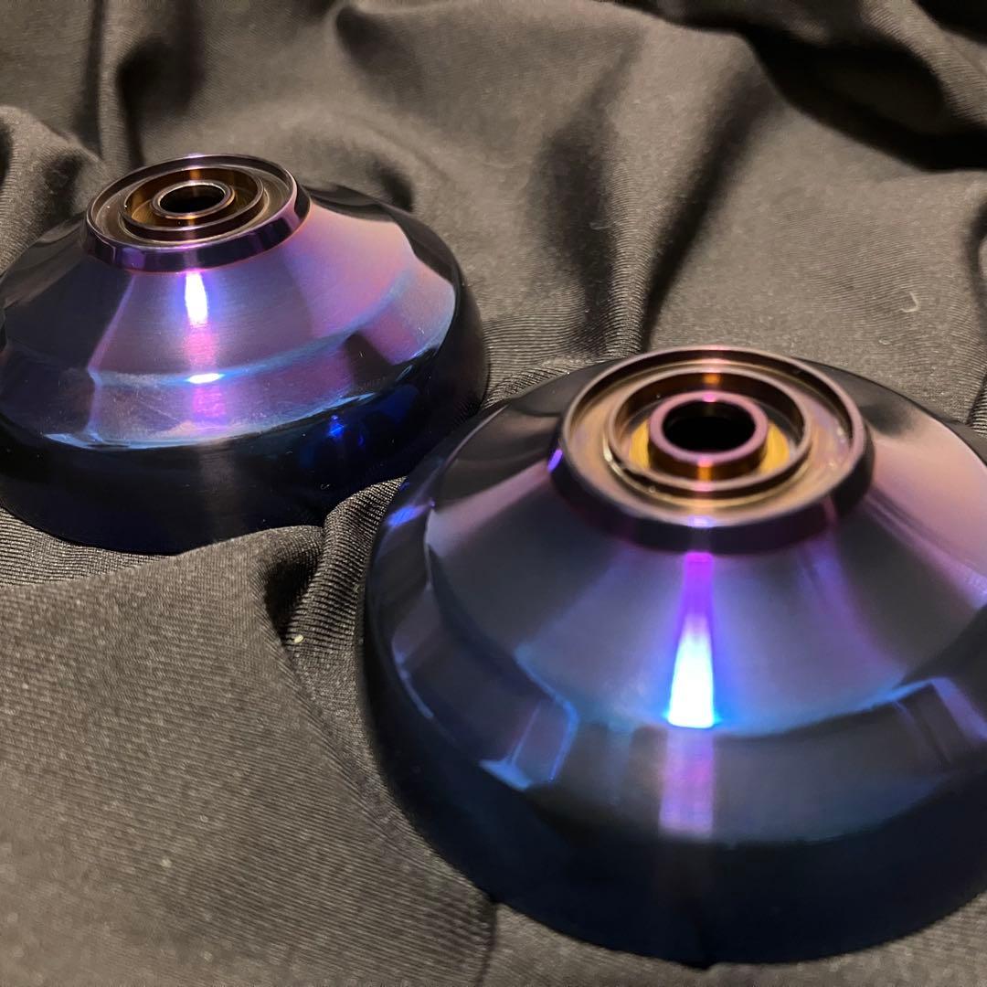 atmos projects Ari チタンブルー