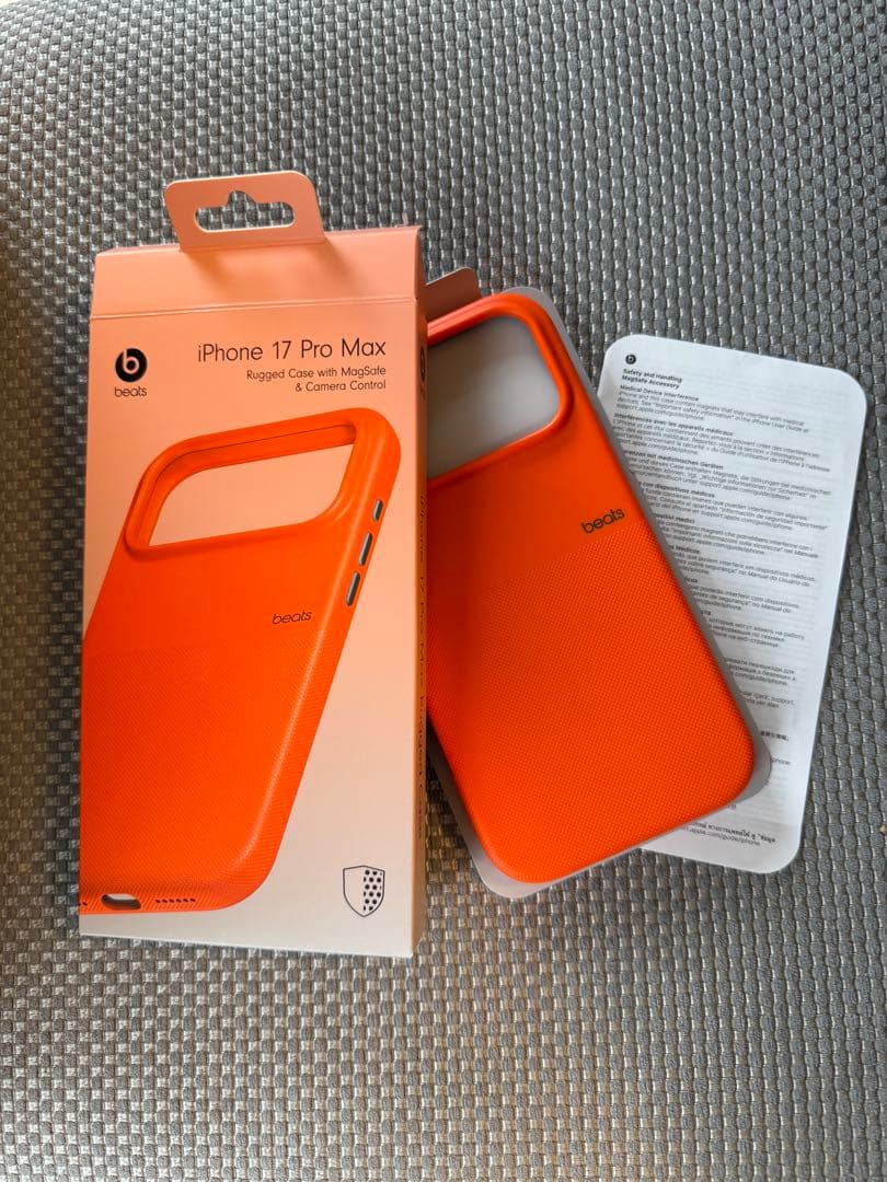 【未使用品】Beats iPhone 17 Pro Max用ケース