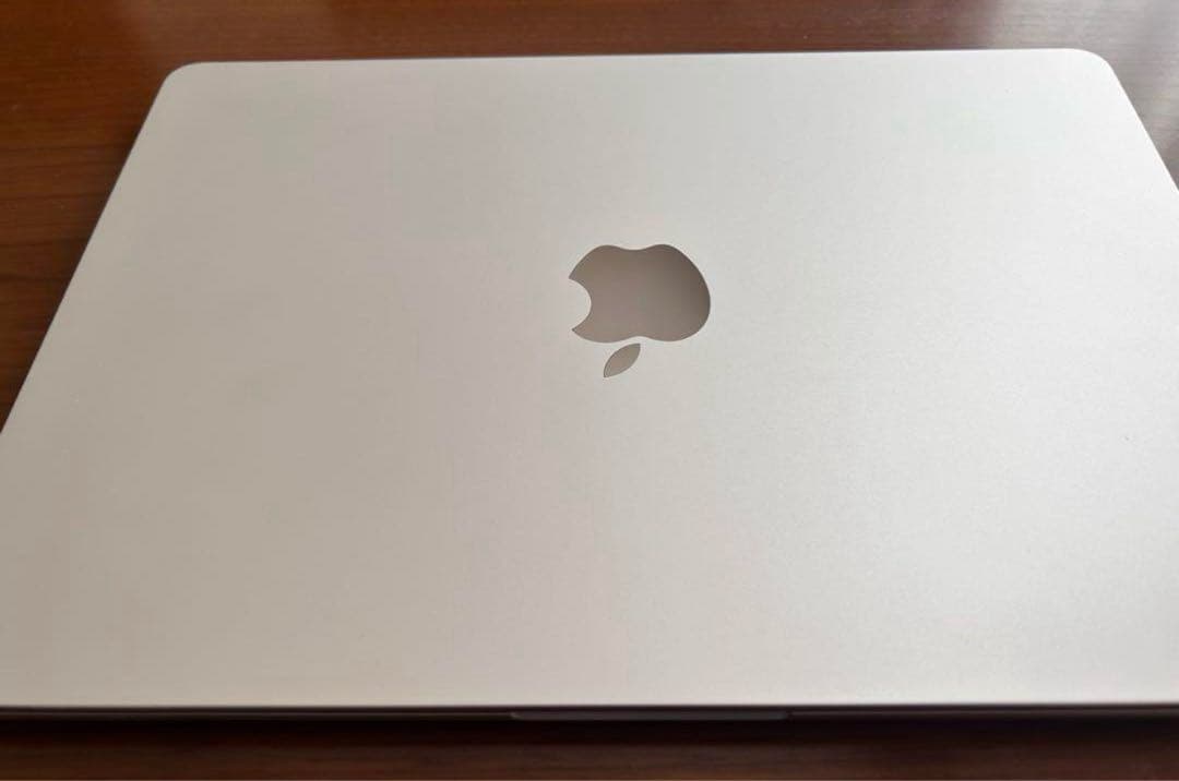 M2 MacBook Air シルバーMagic Mouseも無料