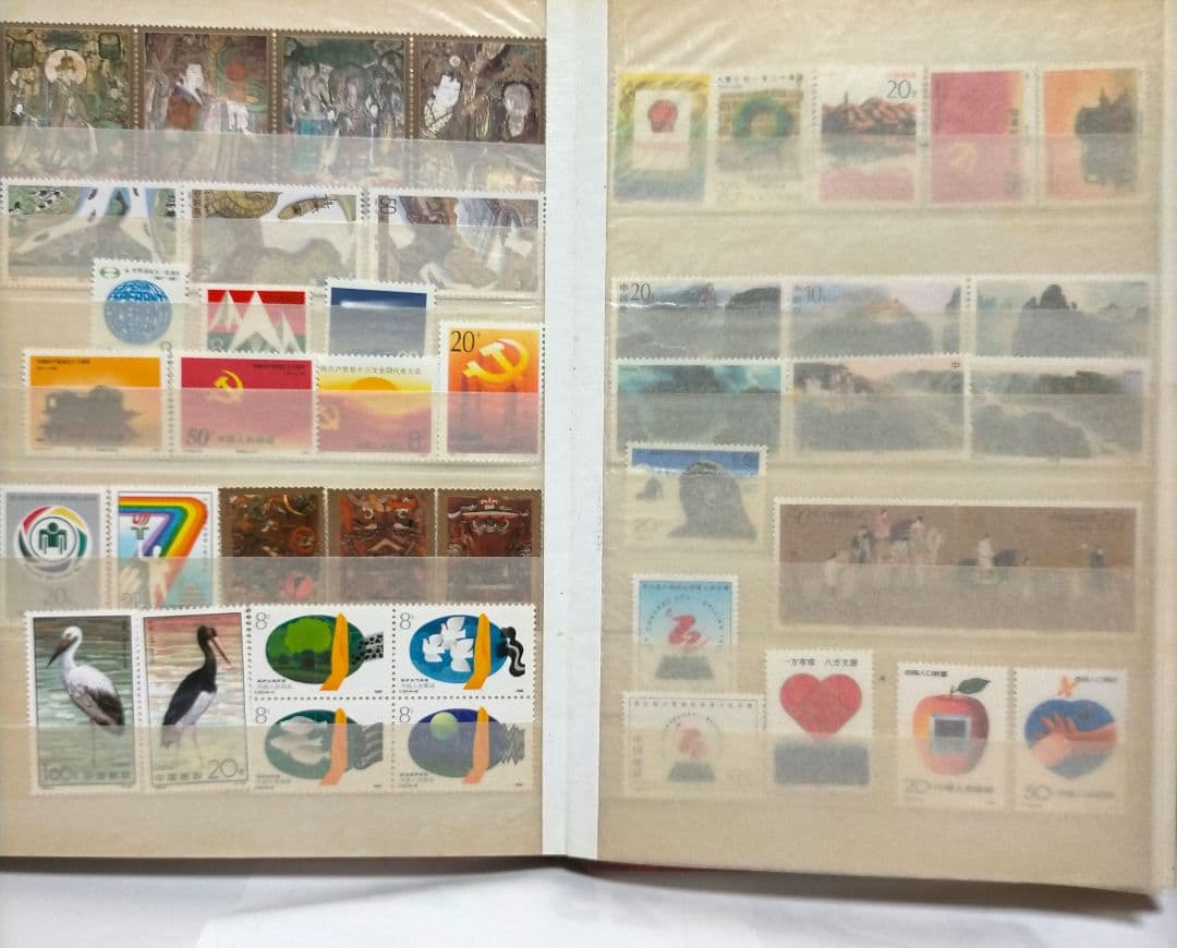 【売約】1396 外国切手 中国切手 コレクション大量未使用12ページ分