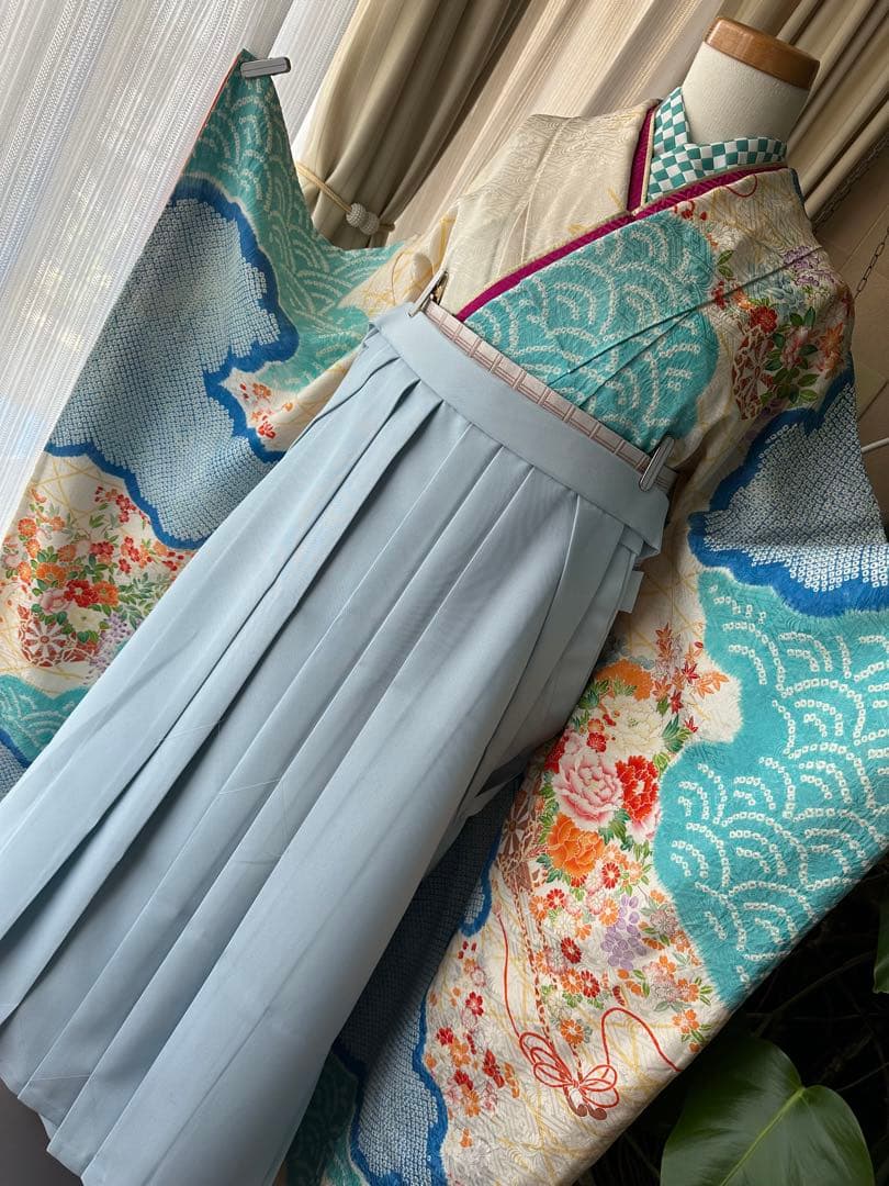 振袖フルセット 空色スカイブルー×白 総絞り 金駒刺繍