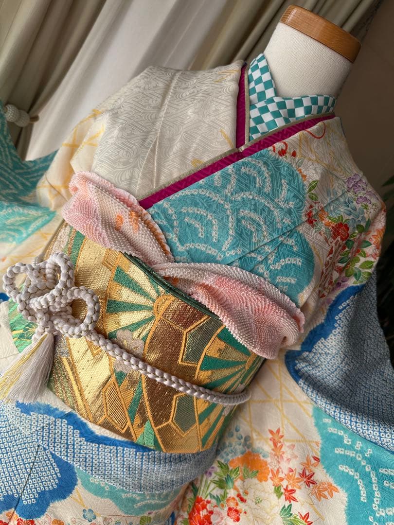 振袖フルセット 空色スカイブルー×白 総絞り 金駒刺繍