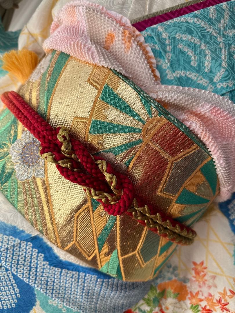 振袖フルセット 空色スカイブルー×白 総絞り 金駒刺繍