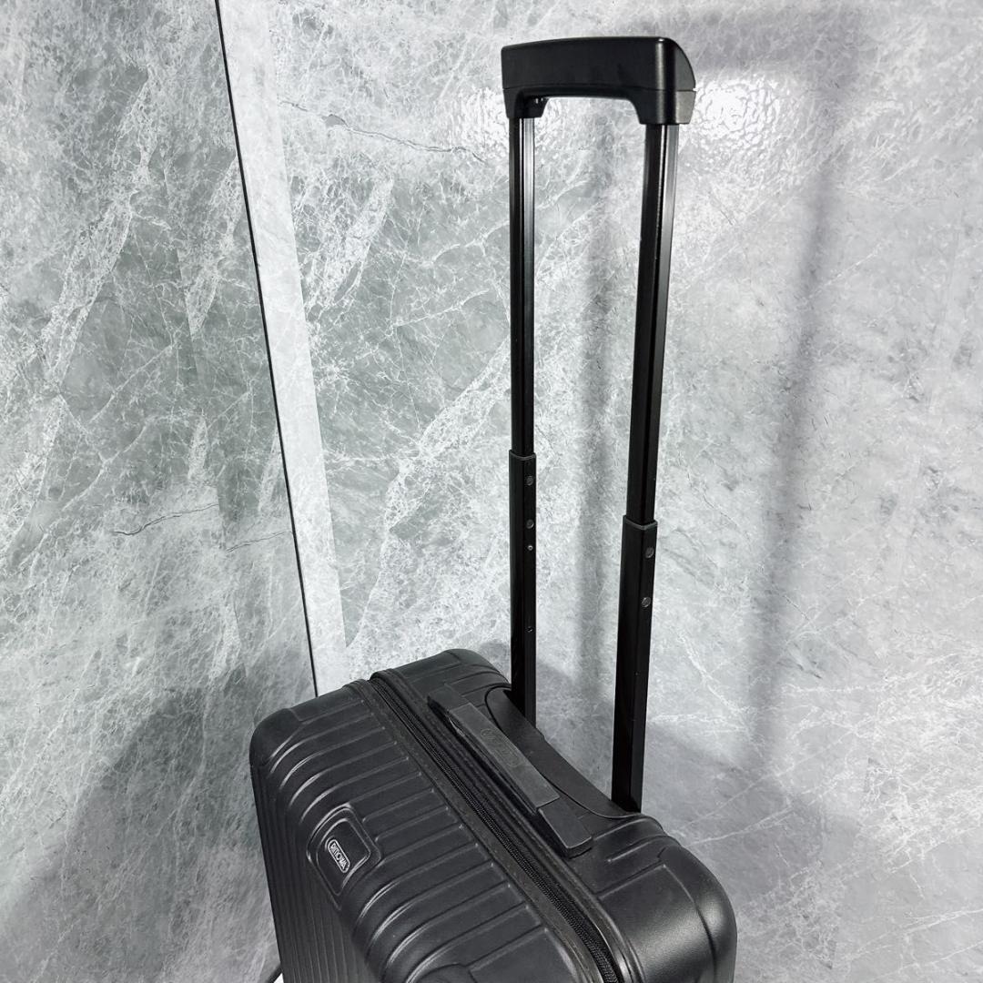 RIMOWA　SALSA　810.56.32.4　47リットル　4輪　2〜3泊向