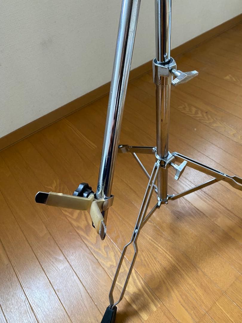 バリトンサックススタンド　Aida製