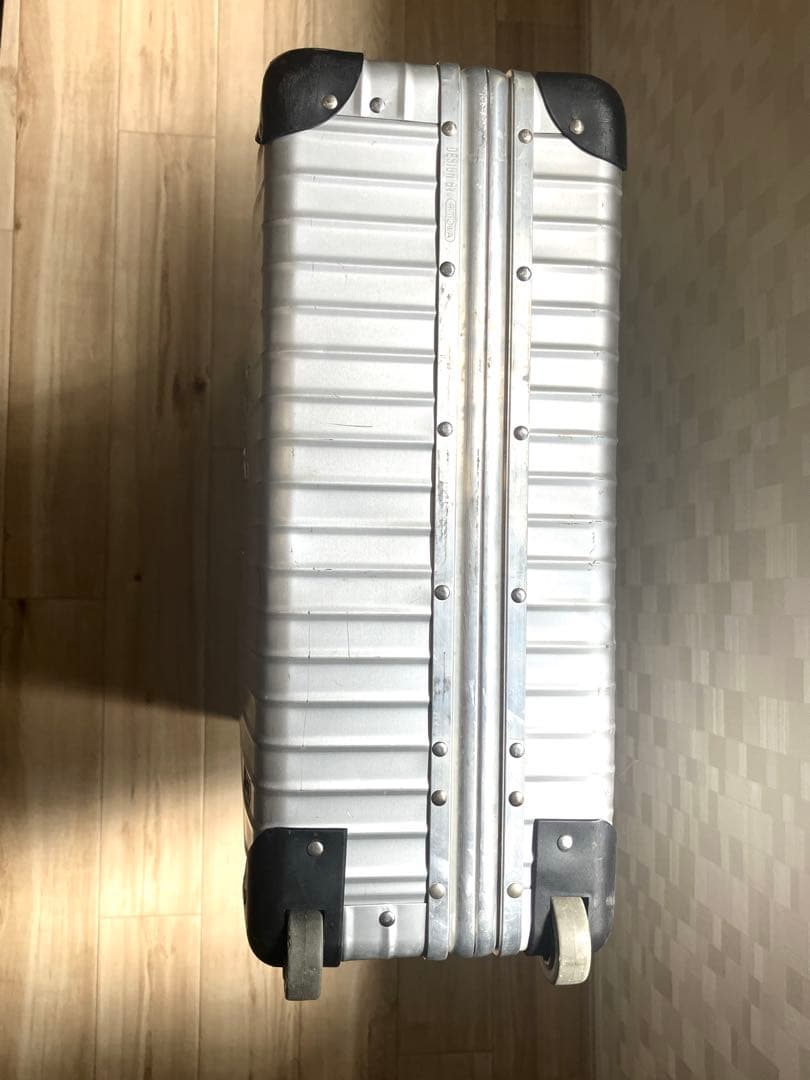 M*8様 RIMOWA アルミニウム製キャリーケース 2輪 約50リッター ビン