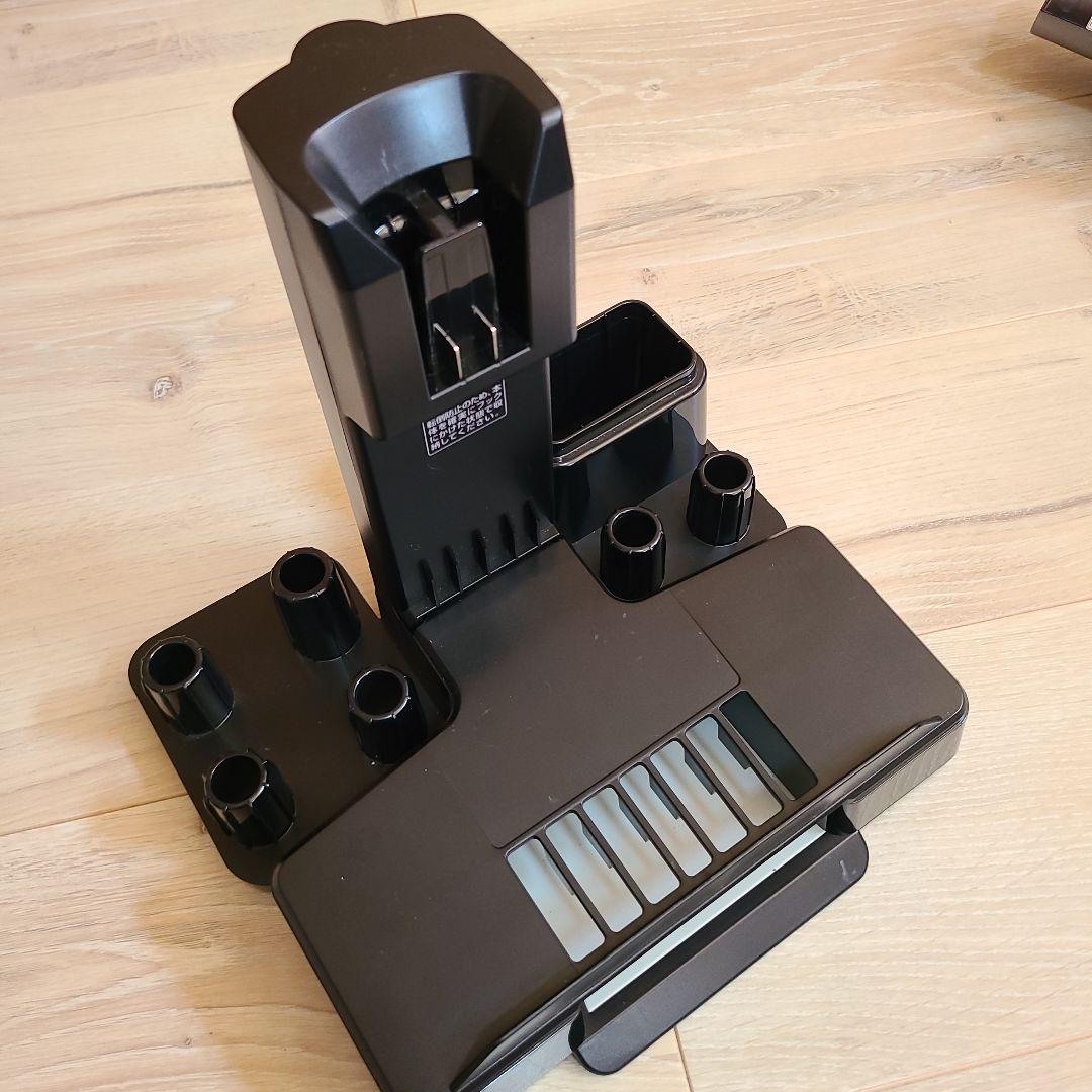 アイリスオーヤマ 充電式サイクロンスティッククリーナー 掃除機　充電器おまけ