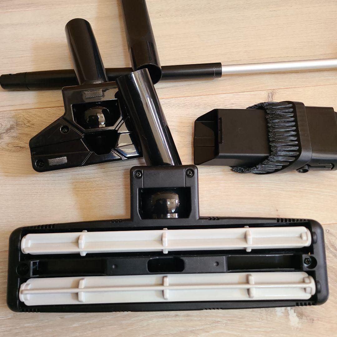 アイリスオーヤマ 充電式サイクロンスティッククリーナー 掃除機　充電器おまけ