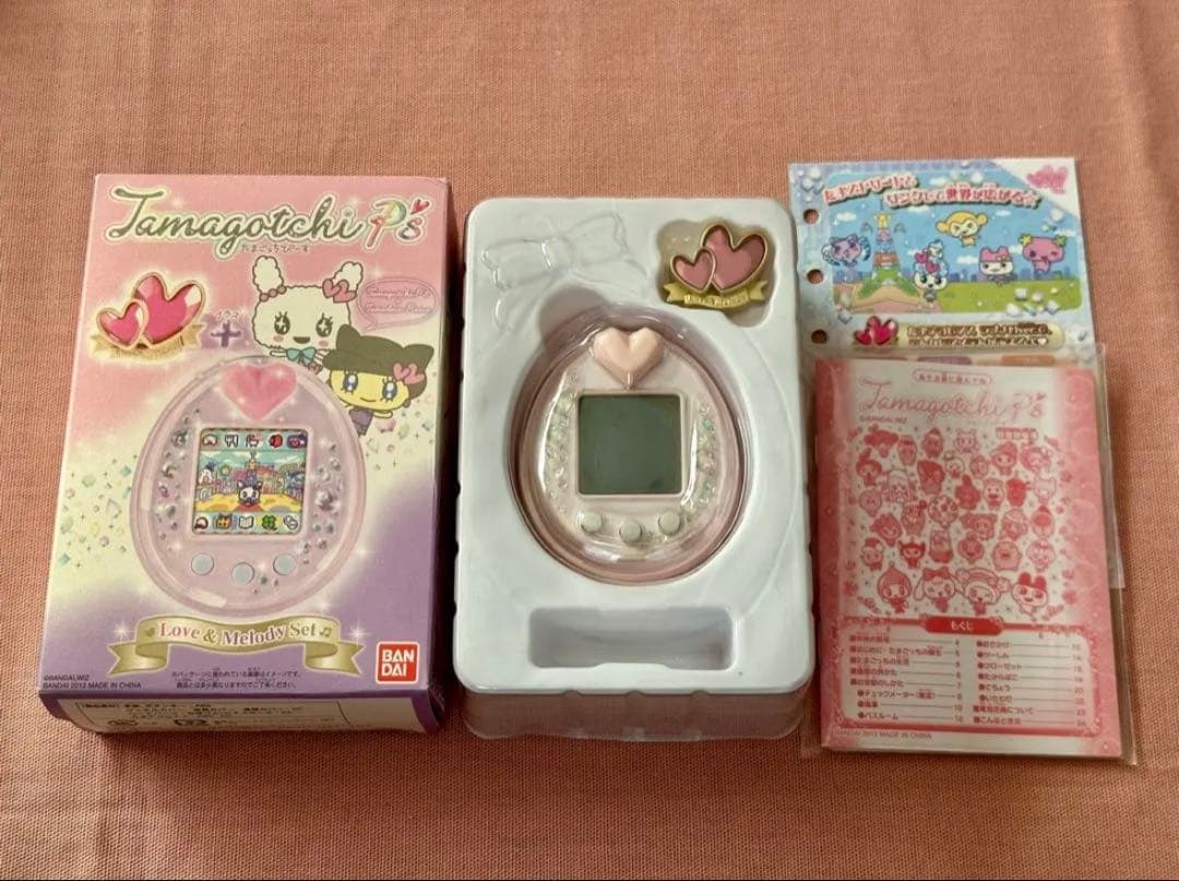 Tamagotchi P's 本体 ＋ キャラクターピアス3点【バラ売り予定】