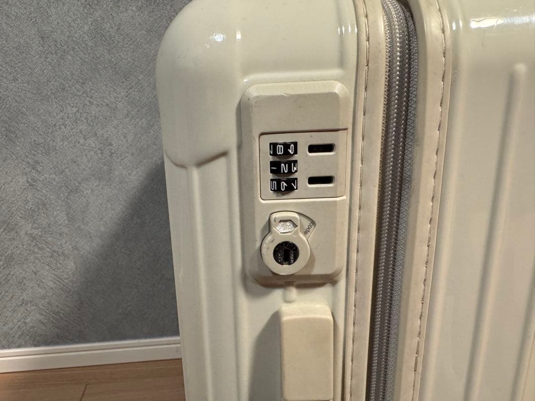 【値下交渉可能】RIMOWA ユナイテッドアローズ別注 ECRU 32L
