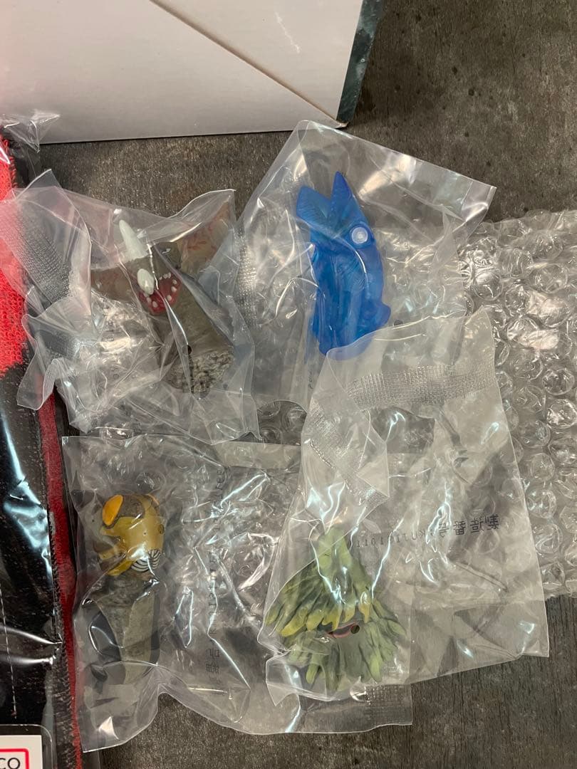 一番くじ 怪獣超大全A賞1個、 C賞1個、F賞(被り無し) 4個、のセット