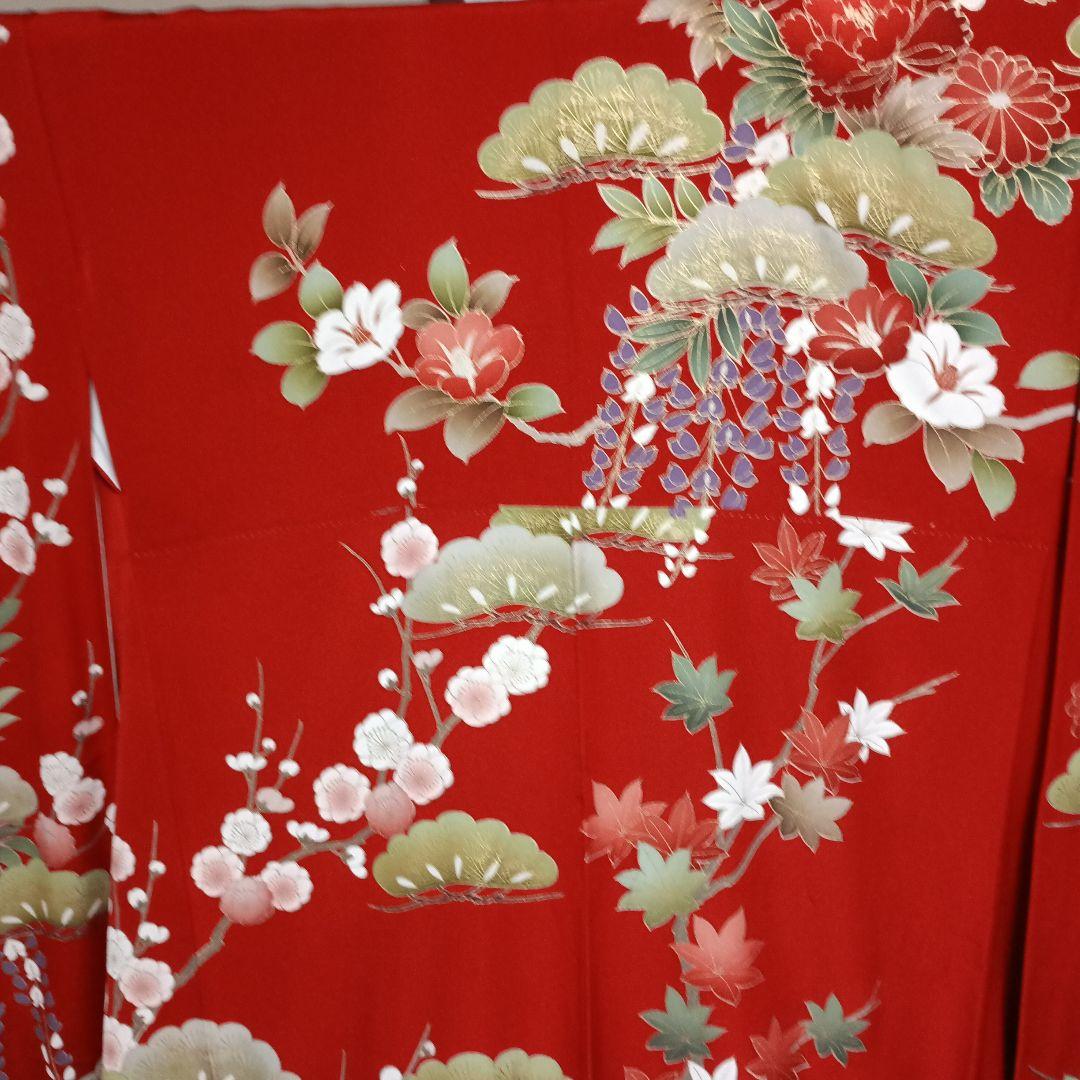 華やかな赤い振袖今だけ9000円！