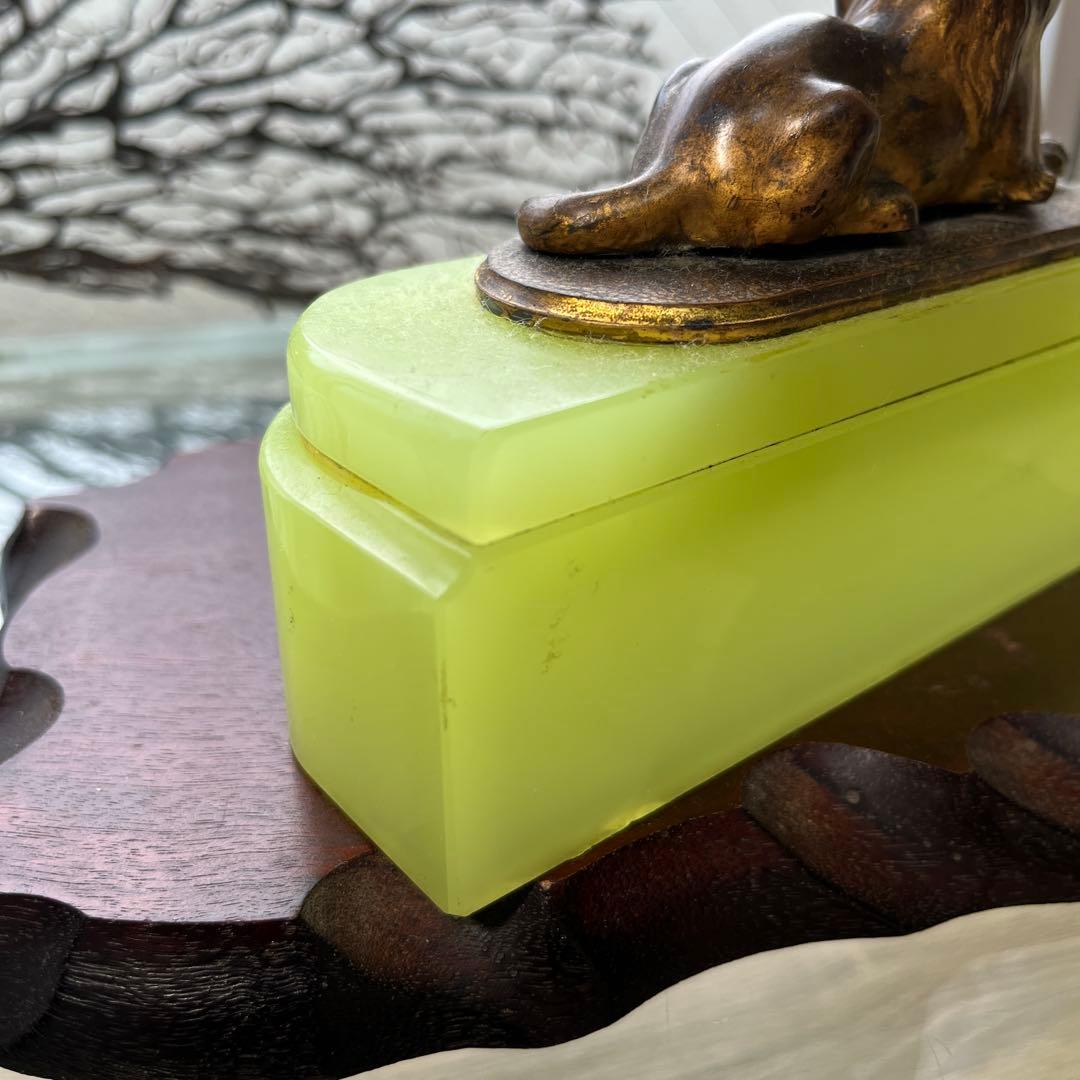 骨董　時代ガラス　希少　練りガラス　モニュメント　ライオン　置き物　ウランガラス