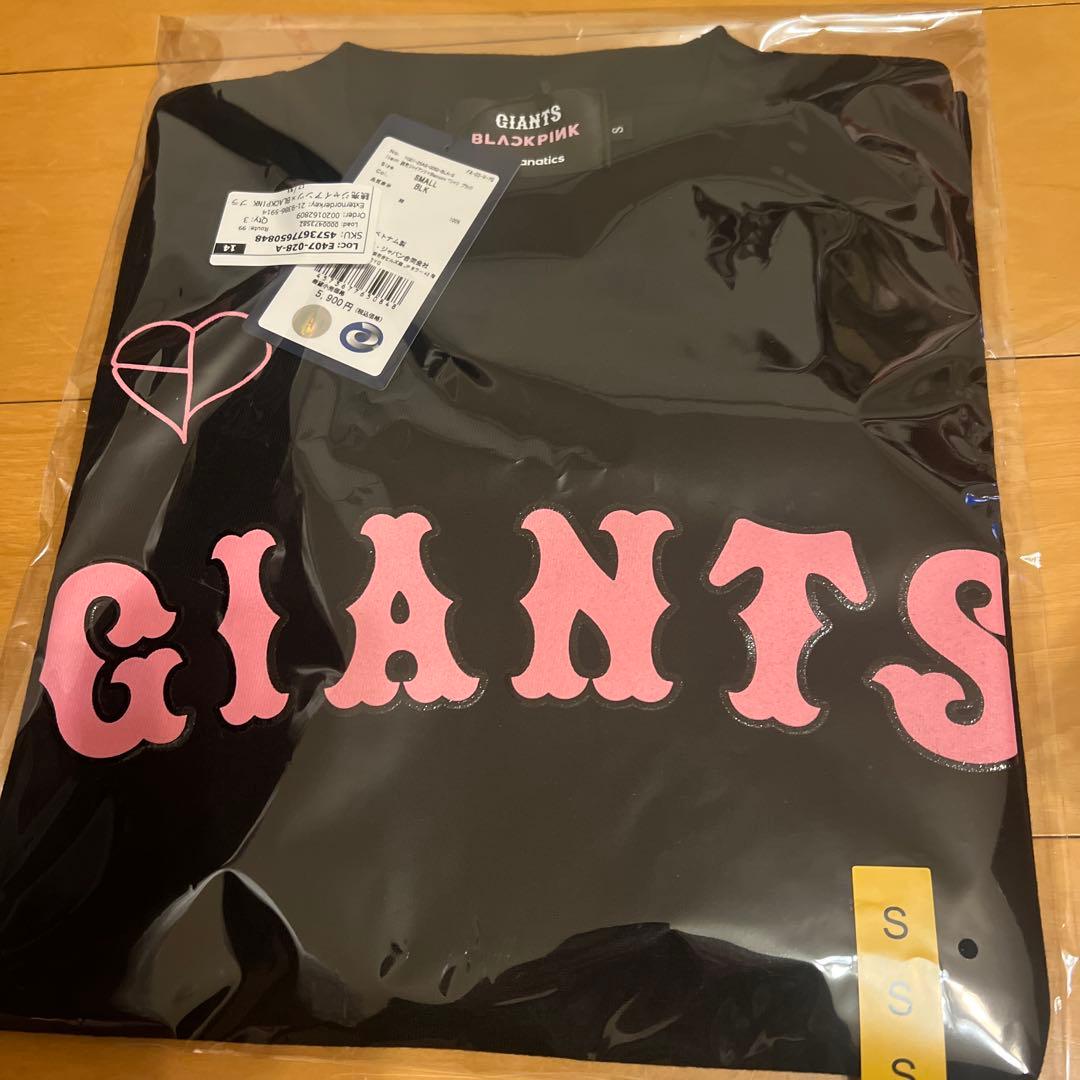 blackpink ジャイアンツ　　Tシャツ　　Sサイズ