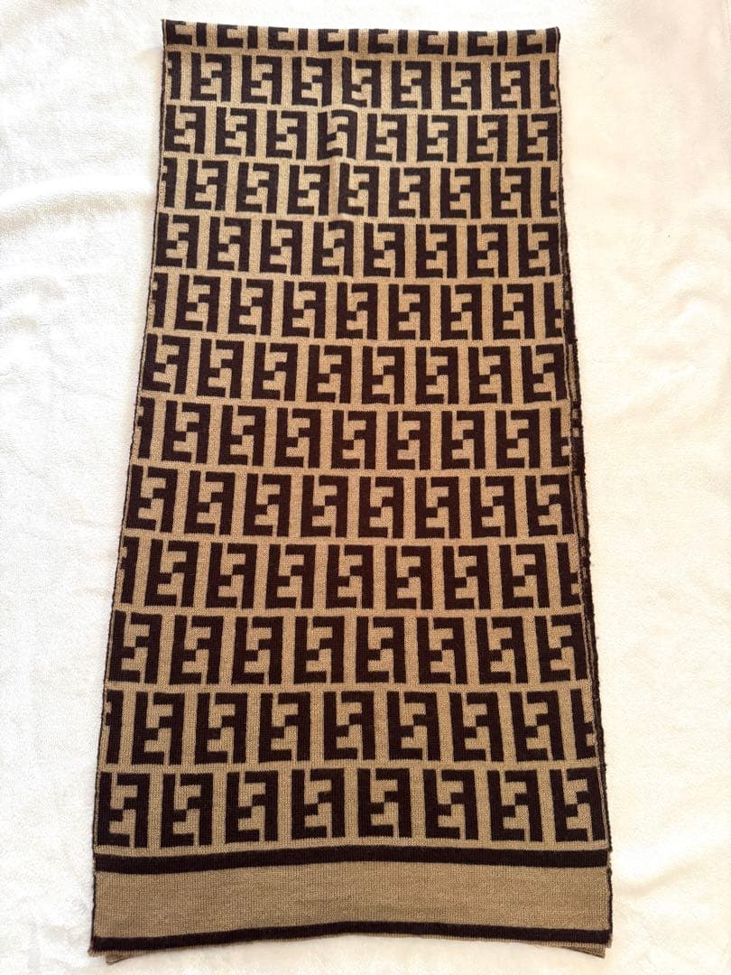 FENDI ズッカ マフラー