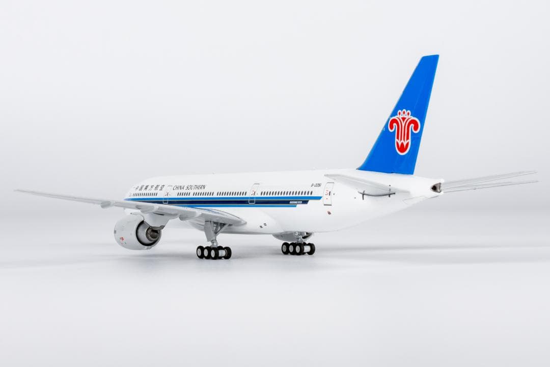 中国南方航空 777-200 B-2051 1/400
