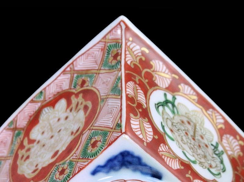 大聖寺伊万里　金唐草に獅子　石畳花枡紋の図　四方角向付　D508AS-DCm