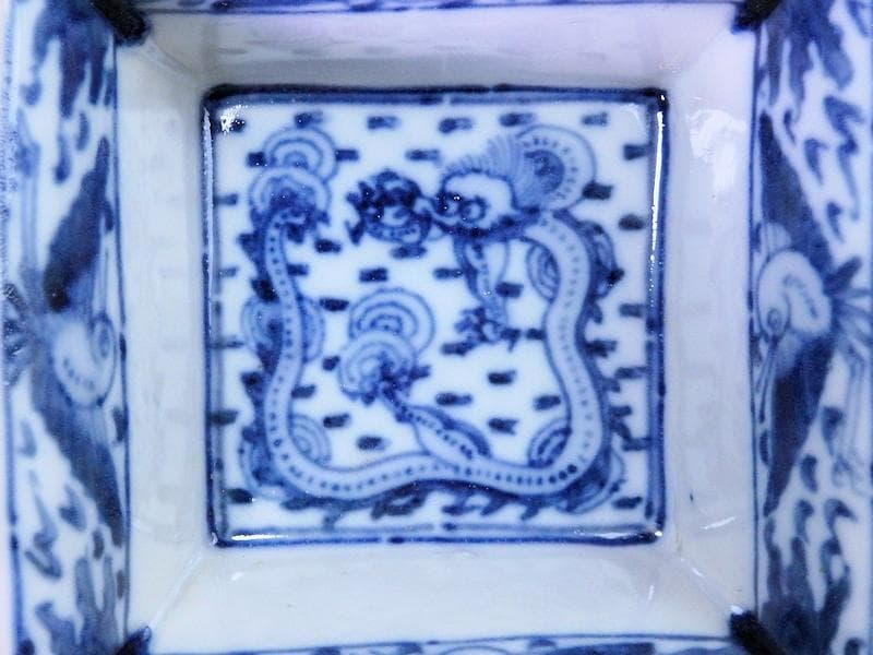 大聖寺伊万里　金唐草に獅子　石畳花枡紋の図　四方角向付　D508AS-DCm