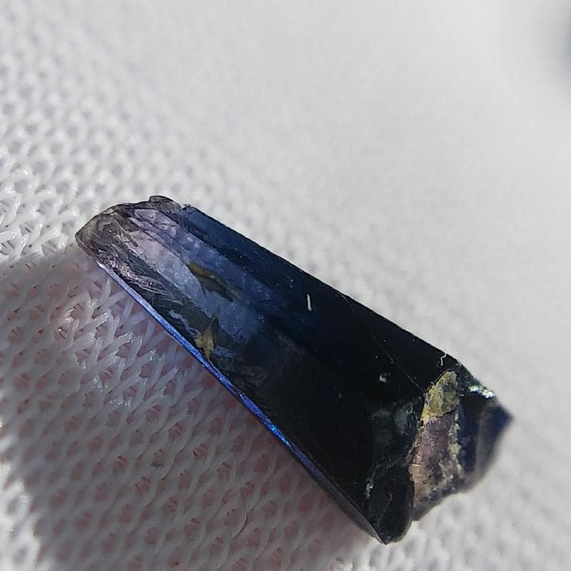 529 バイカラーサファイア 結晶 原石 ウィンザー産