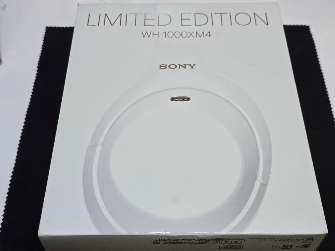 SONYワイヤレスヘッドホン WH-1000XM4 サイレントホワイト