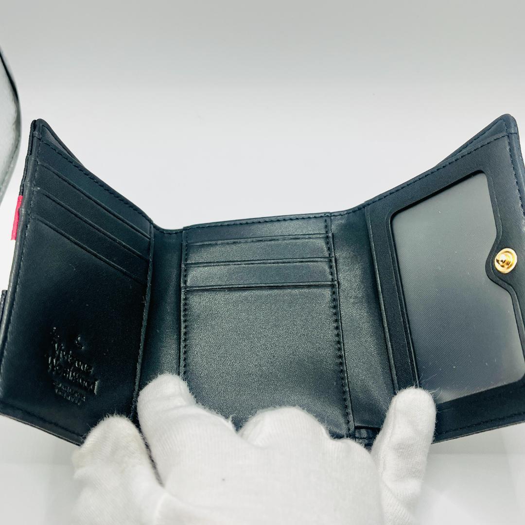 Vivienne Westwood 折財布 黒 白 赤 高級感 おしゃれ 定番