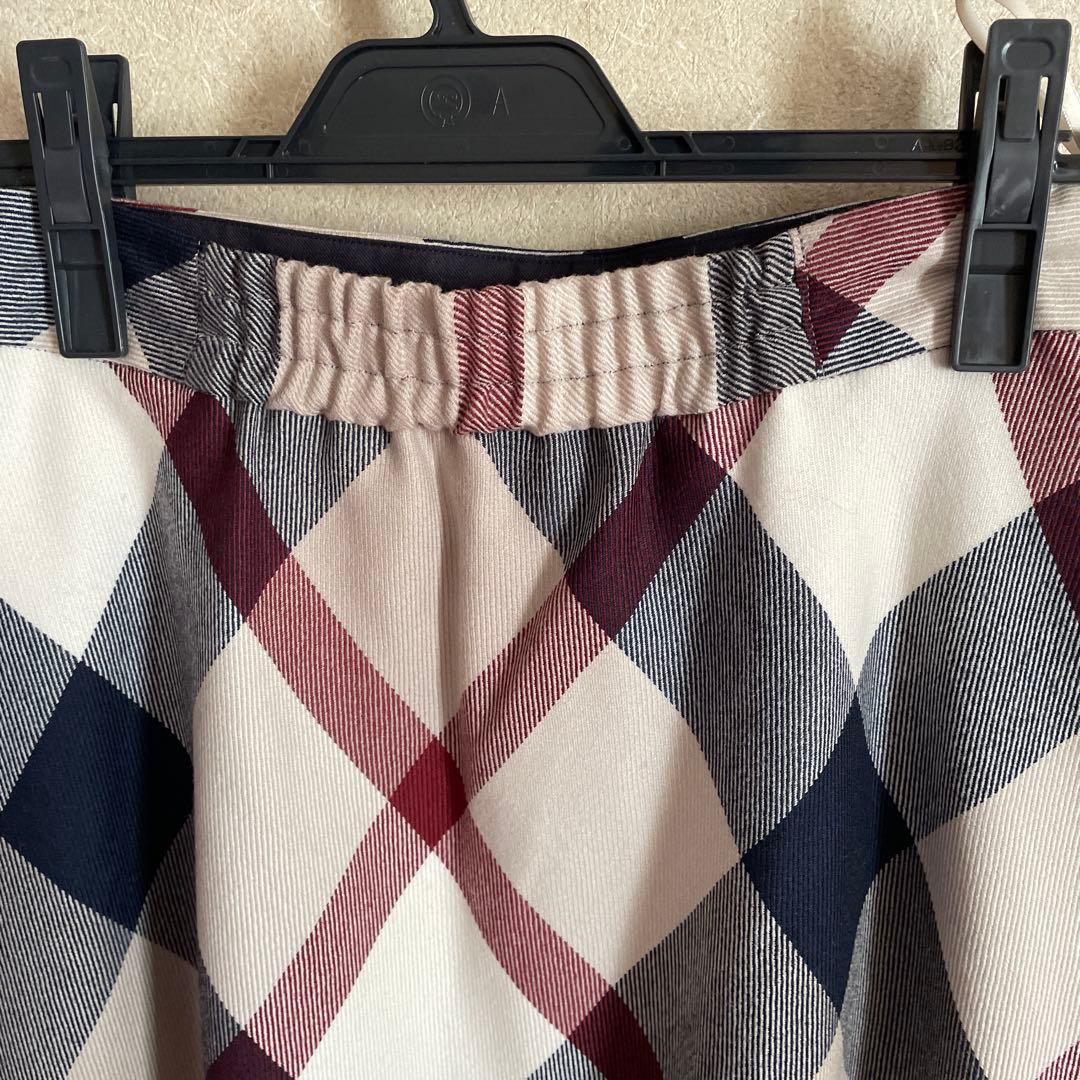 新品ブルーレーベルクレストブリッジスカート38