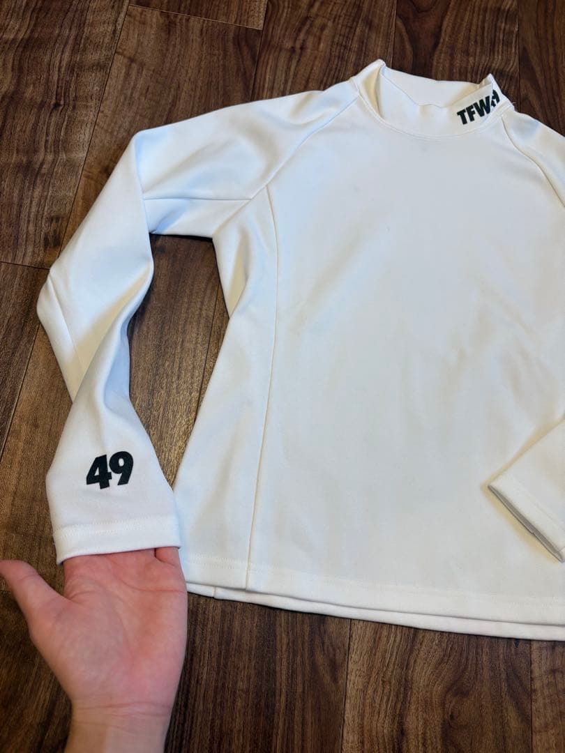 ☆未使用に近い☆TFW49 ゴルフウエア モックネック 長袖 レディース