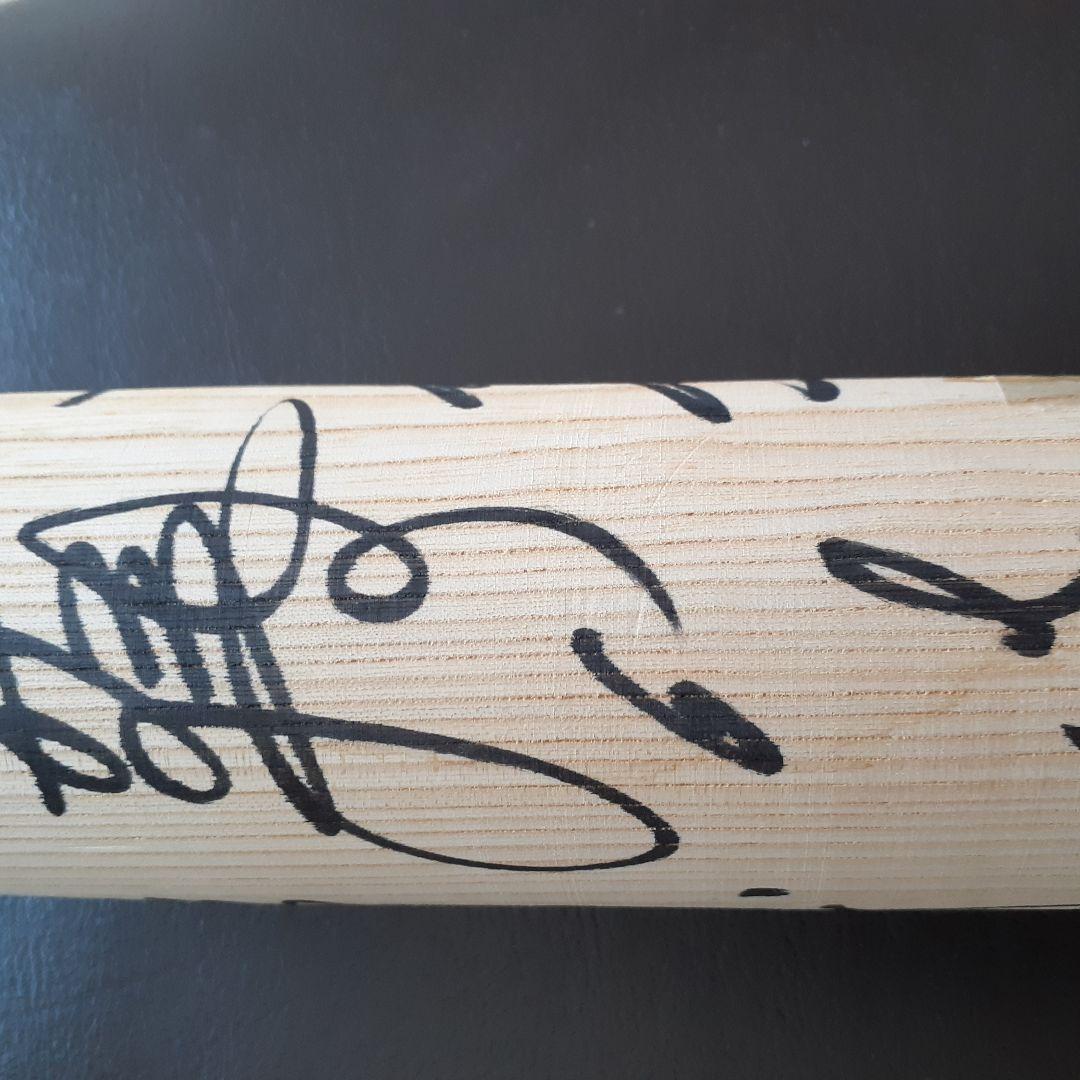 長島＆松井＆落合＆岡崎＆緒方さん達のサイン付き公式用野球バットです