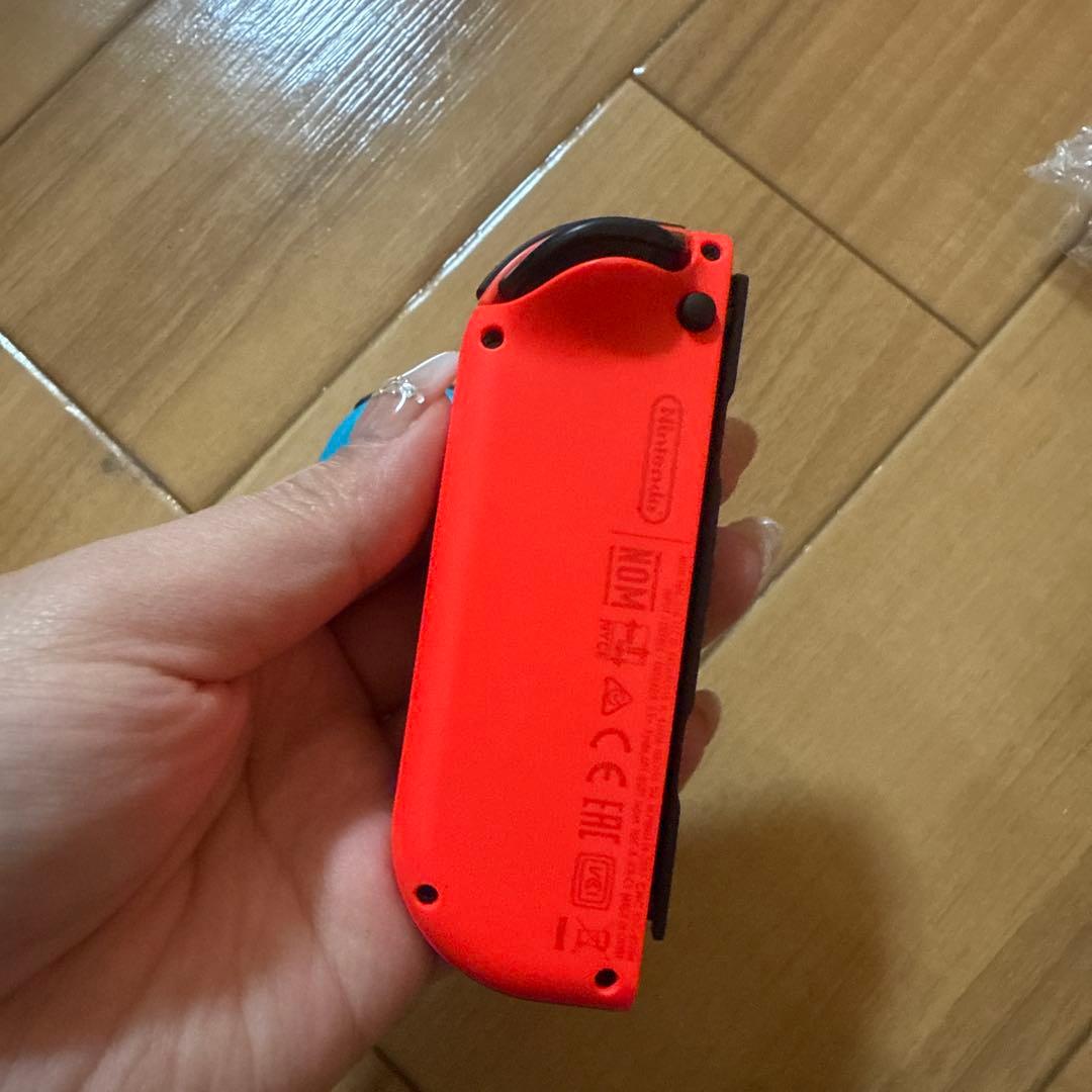 Nintendo Switch ネオンブルー・レッド本体+スプラトゥーンプロコン