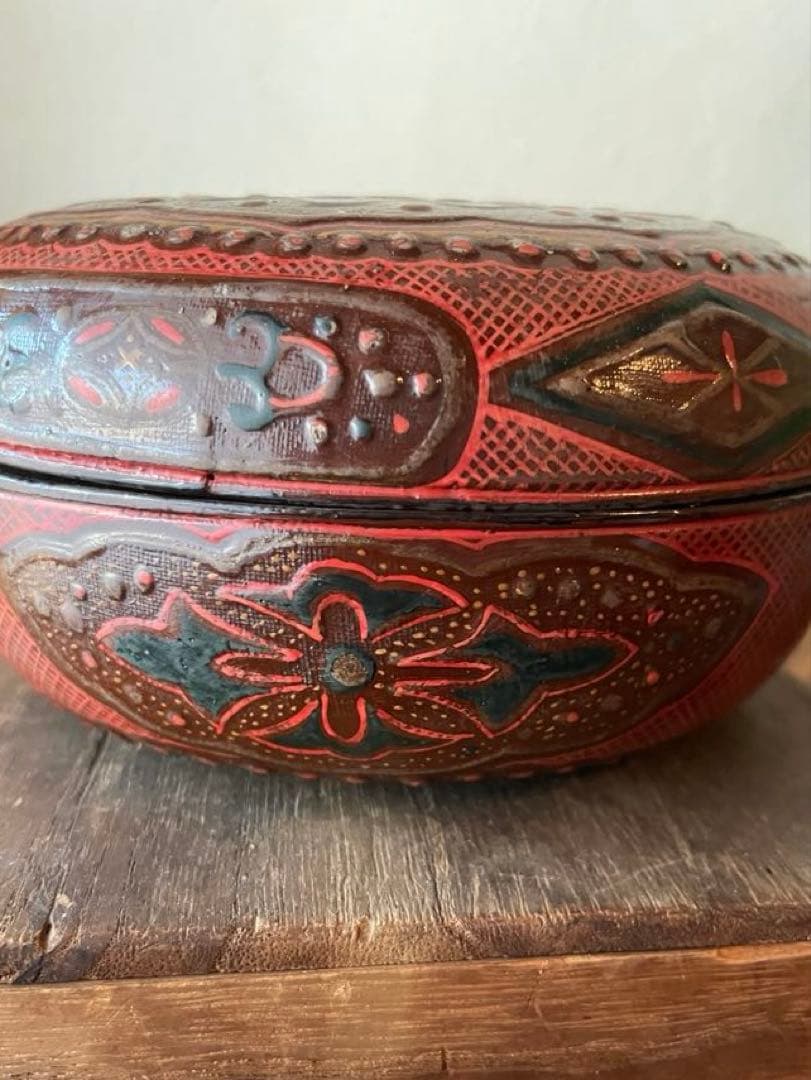 唐物　菓子器　漆器　時代物　蓋物　螺鈿