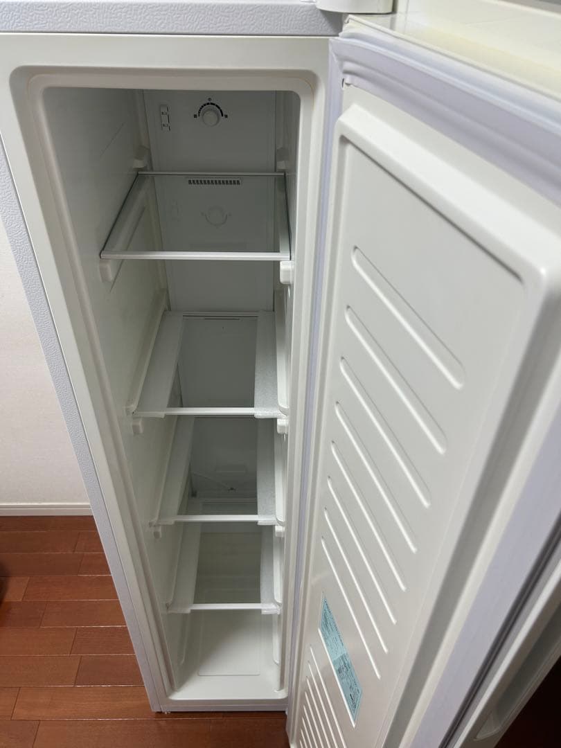 【送料込み】AQUA ノンフロン 幅36cmのスリムな冷凍庫