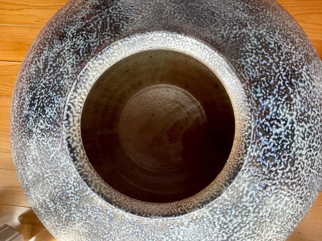 一の瀬焼丸太窯 木製台座付き 作家名サインあり