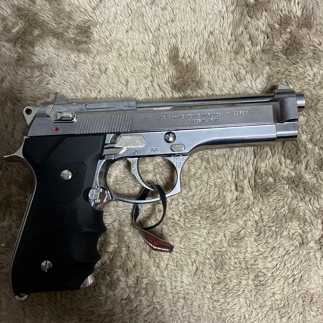 東京マルイ、ニューガスブローバックM92F クロームステンレス ミリタリーモデル