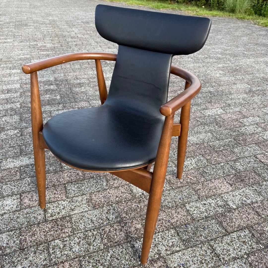 関家具　ダイニングチェア　アームチェア　肘掛け　DC Bordil ボーディル