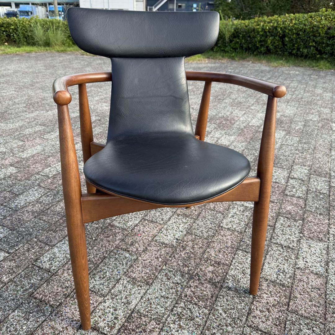 関家具　ダイニングチェア　アームチェア　肘掛け　DC Bordil ボーディル