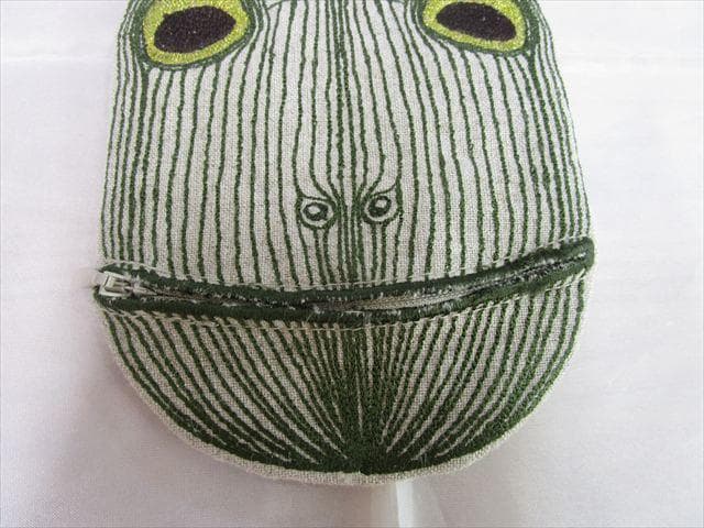 コーラル＆タスク ラッキーカエルポーチ「ベルポーチ付きラッキーフロッグ」N18