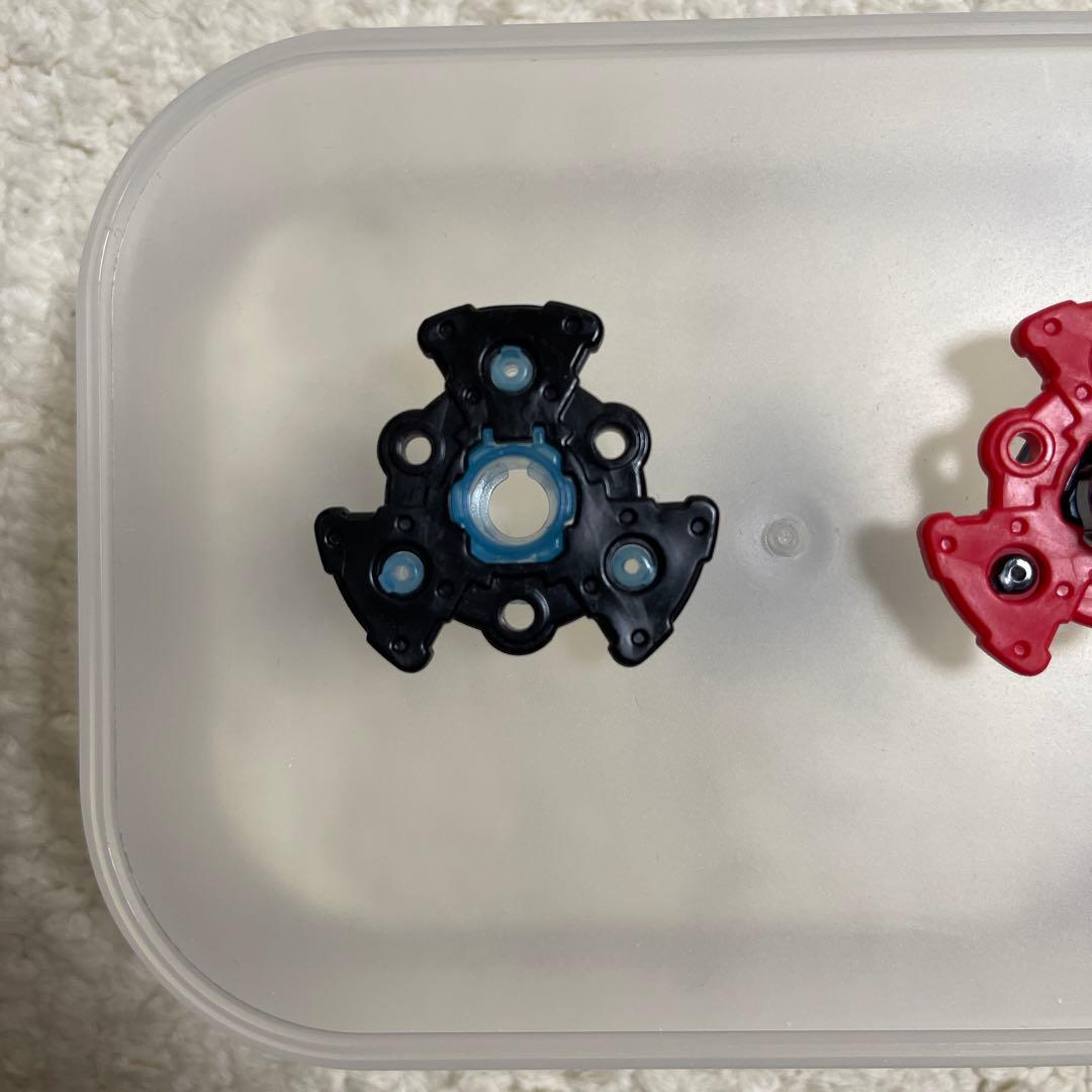 メタルファイトベイブレード　WBBA 大会入賞　激レア　限定カラー　トラック２種