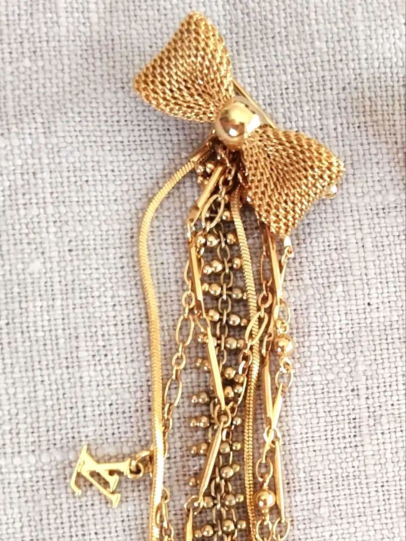 ☆レア品☆LOUIS VUITTON ブローチ リボン　①