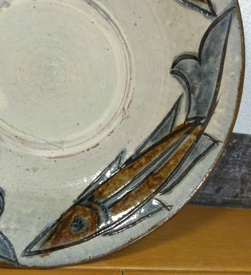 人間国宝 金城次郎 魚紋皿 栞 共箱 美品 壺屋焼 壷屋焼 やちむん