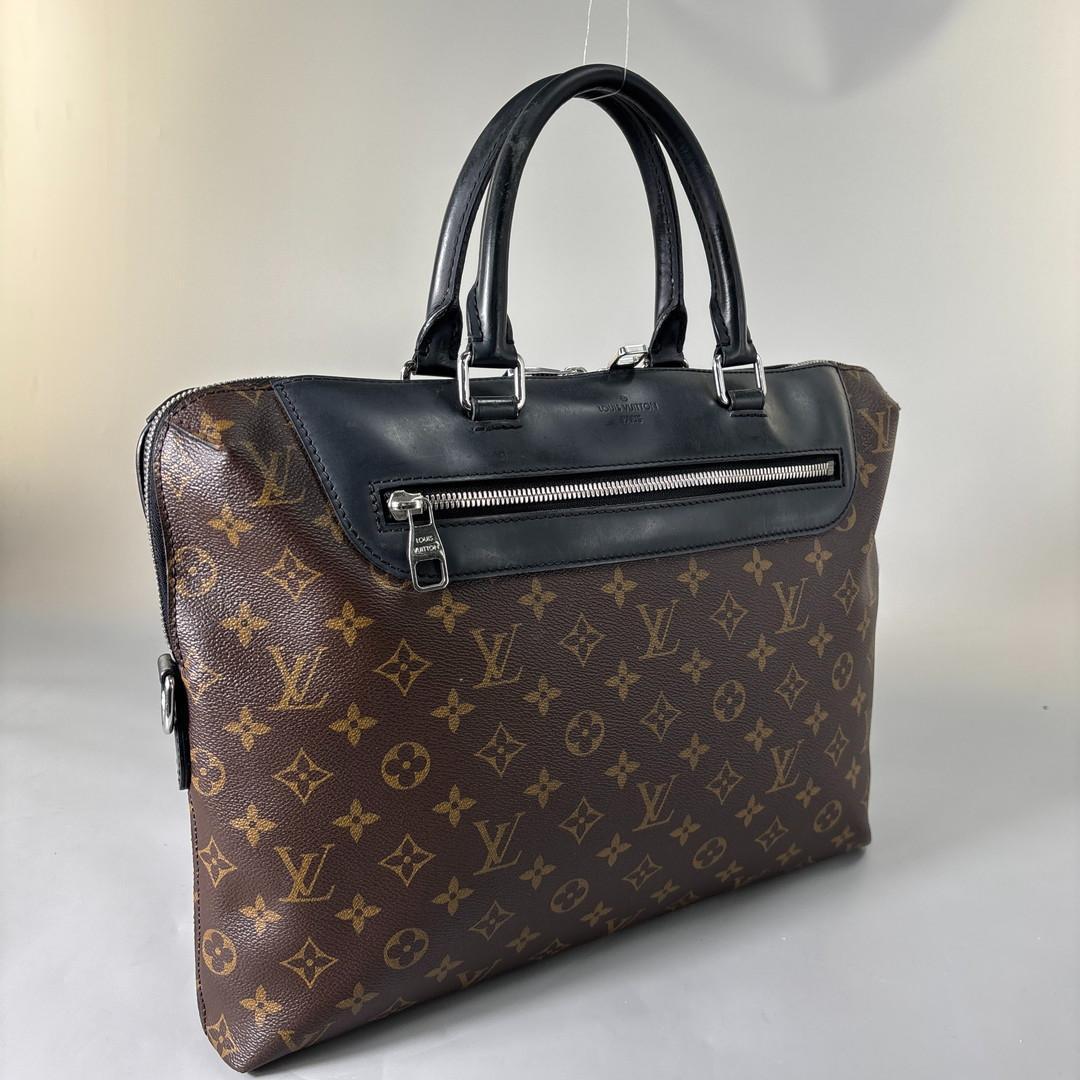 極美品 ルイヴィトン モノグラム マカサー ポルトドキュマン M54019
