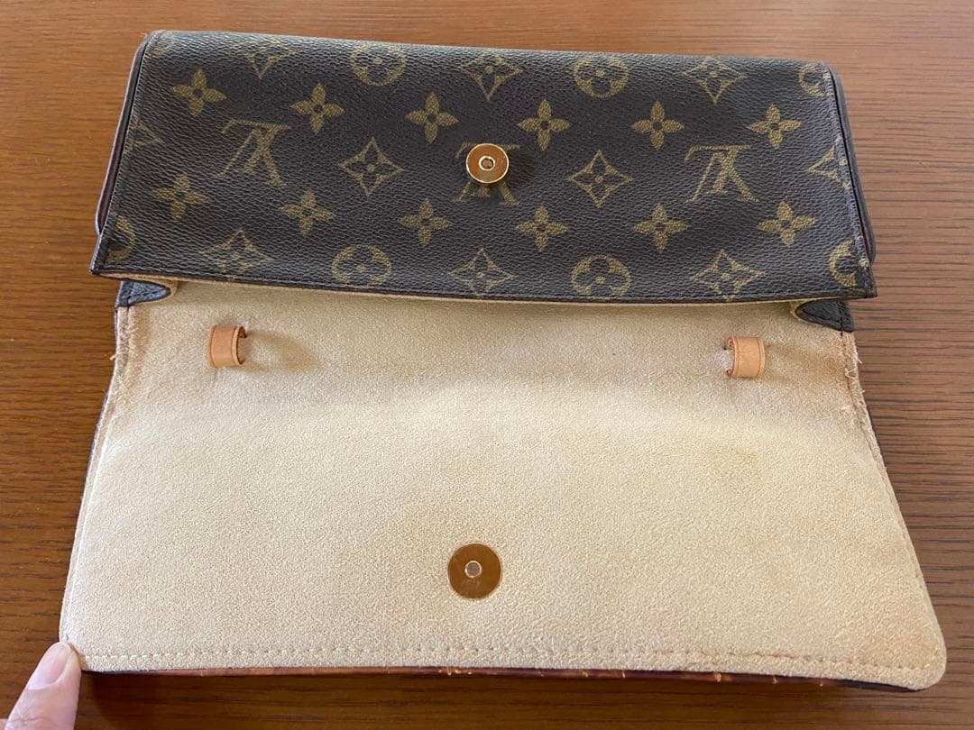 ルイヴィトン ポシェットツイン